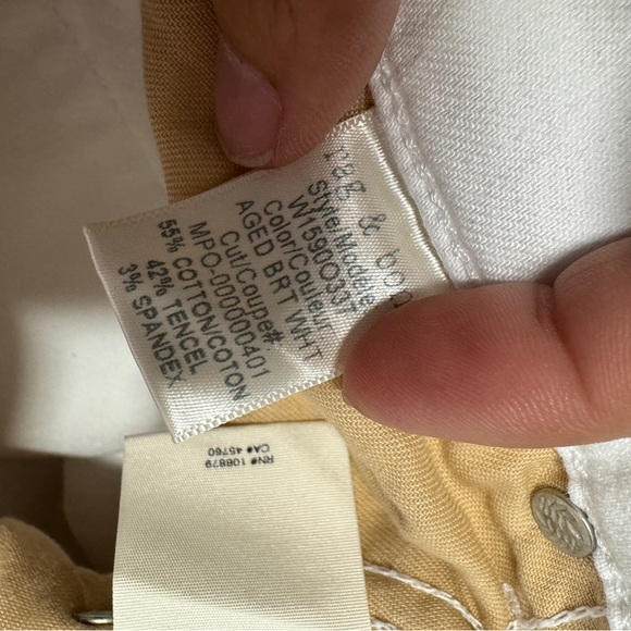 Rag & Bone Jeans Dre in Aged Bright White 26 Mid Rise Slim Fit Boyfriend - Picture 6 of 7